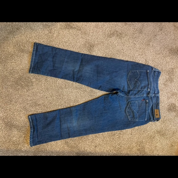 Levi capris - Picture 3 of 4